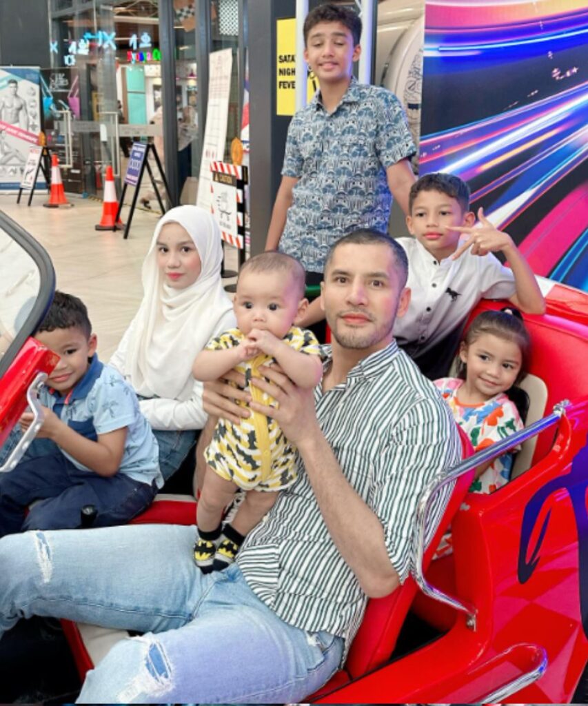 "Tak Ada Wanita Dalam Dunia Ini Terima Dirinya Dimadukan, Sakit & Pedih" -Datuk Aliff Syukri 7 “Tak Ada Wanita Dalam Dunia Ini Terima Dirinya Dimadukan, Sakit & Pedih” -Datuk Aliff Syukri